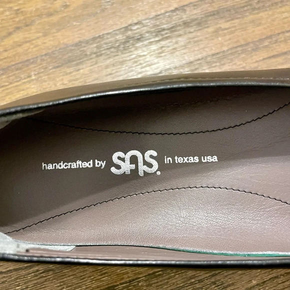 SAS REGINA Black Leather Pumps Heels Handcrafted Italian Leather Size 9 N Career - Picture 10 of 11